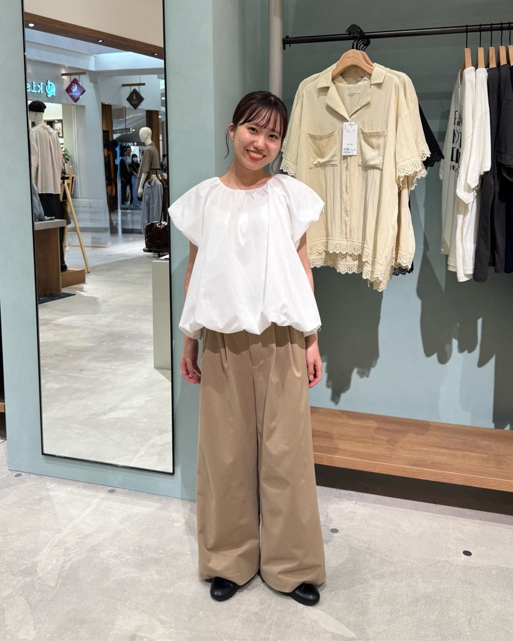 Discoatのライト2タックワイドチノパンツを使ったコーディネート