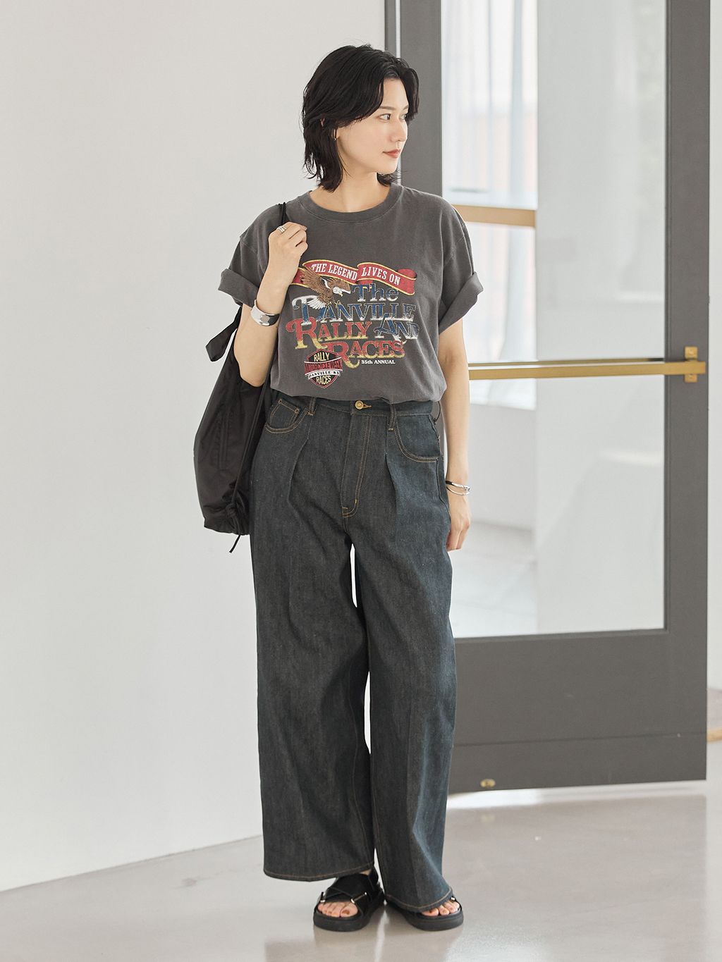 JOURNAL STANDARDのJS FES VINTAGE Tシャツを使ったコーディネートを紹介します。｜Rakuten Fashion(楽天ファッション／旧楽天ブランドアベニュー)7249111