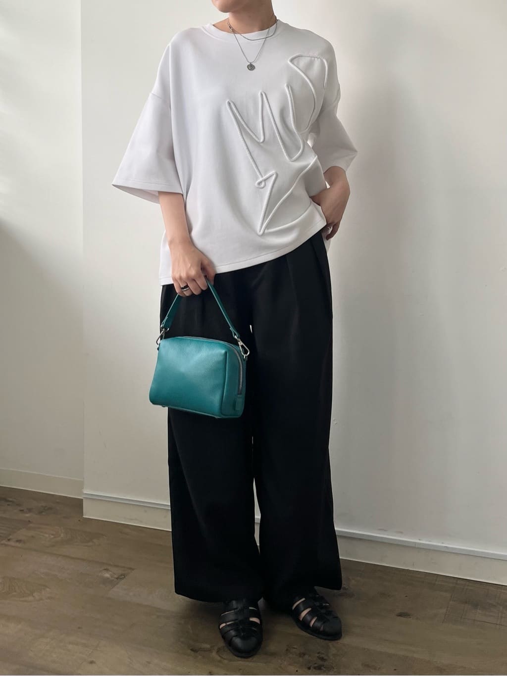 ear PAPILLONNERのSUM1コードトップス【SUM1 STYLE】を使ったコーディネートを紹介します。｜Rakuten Fashion(楽天ファッション／旧楽天ブランドアベニュー)7250659