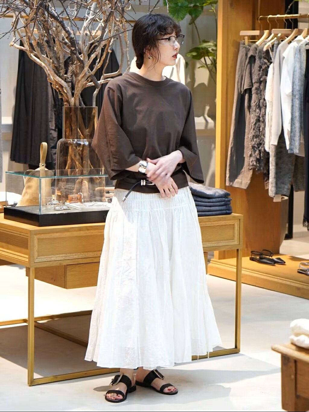 Curensologyの<CSG>シルバーワイドバングルを使ったコーディネートを紹介します。｜Rakuten Fashion(楽天ファッション／旧楽天ブランドアベニュー)7251554