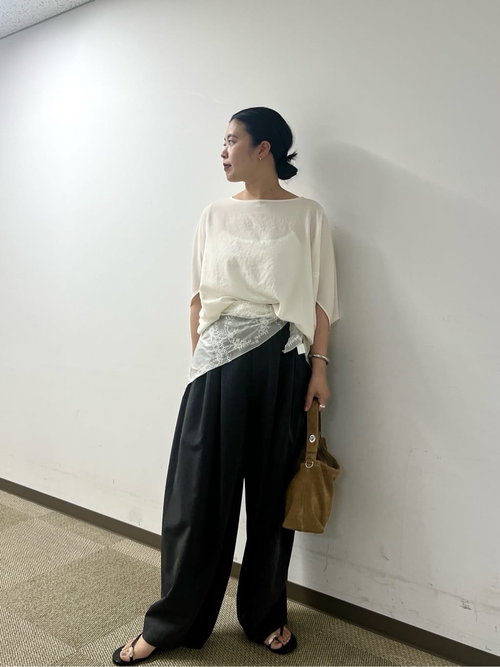 GALLARDAGALANTEのドルマンジャージープルオーバーを使ったコーディネートを紹介します。｜Rakuten Fashion(楽天ファッション／旧楽天ブランドアベニュー)7252287