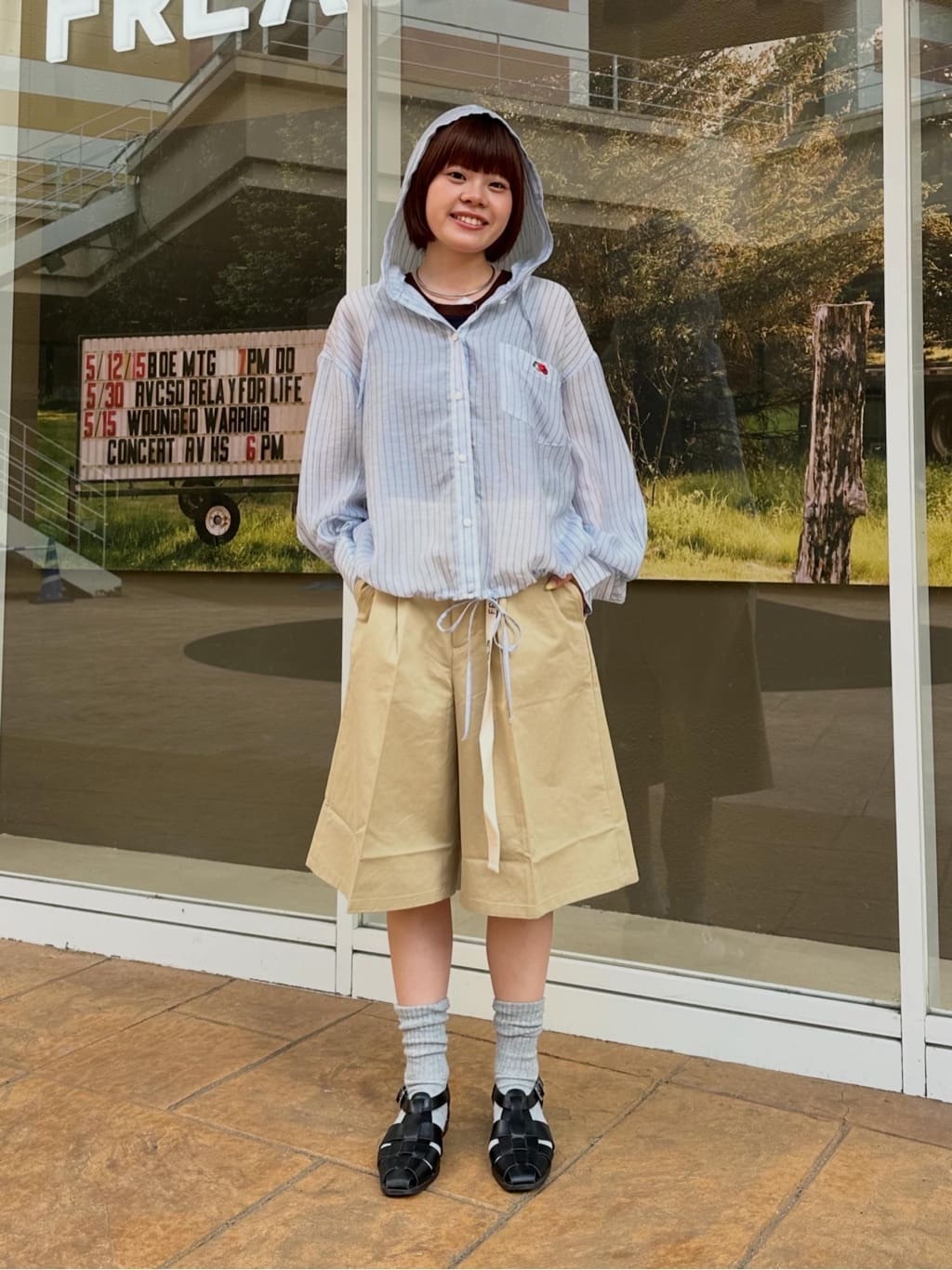 FREAK’S STOREの<新色追加>FRUIT OF THE LOOM  別注 シアー ストライプ フードシャツ 全3色を使ったコーディネートを紹介します。｜Rakuten Fashion(楽天ファッション／旧楽天ブランドアベニュー)7252676