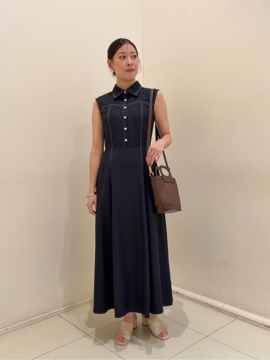 NATURAL BEAUTY BASIC | 襟付きバイカラーステッチワンピース