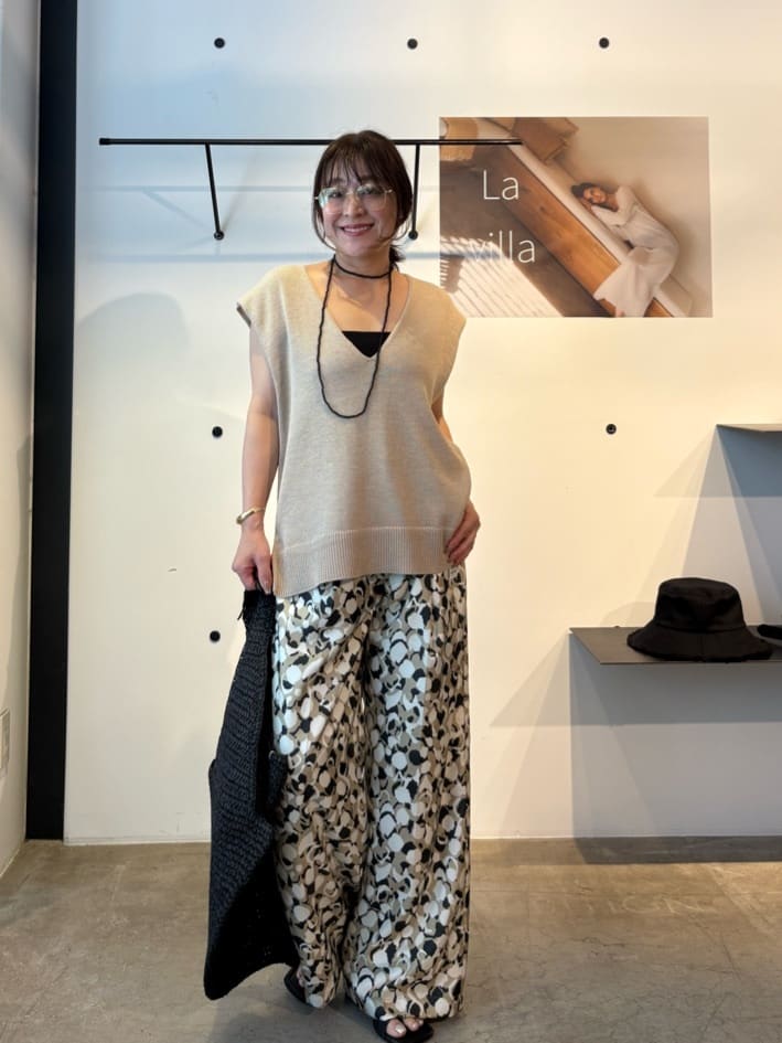 GALLARDAGALANTEのプリントパンツを使ったコーディネートを紹介します。｜Rakuten Fashion(楽天ファッション／旧楽天ブランドアベニュー)7256066