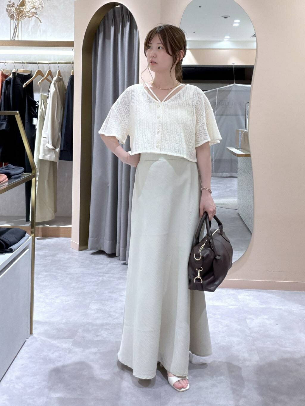 mysty womanのラッセルレースアンサンブルSSを使ったコーディネートを紹介します。｜Rakuten Fashion(楽天ファッション／旧楽天ブランドアベニュー)7257831