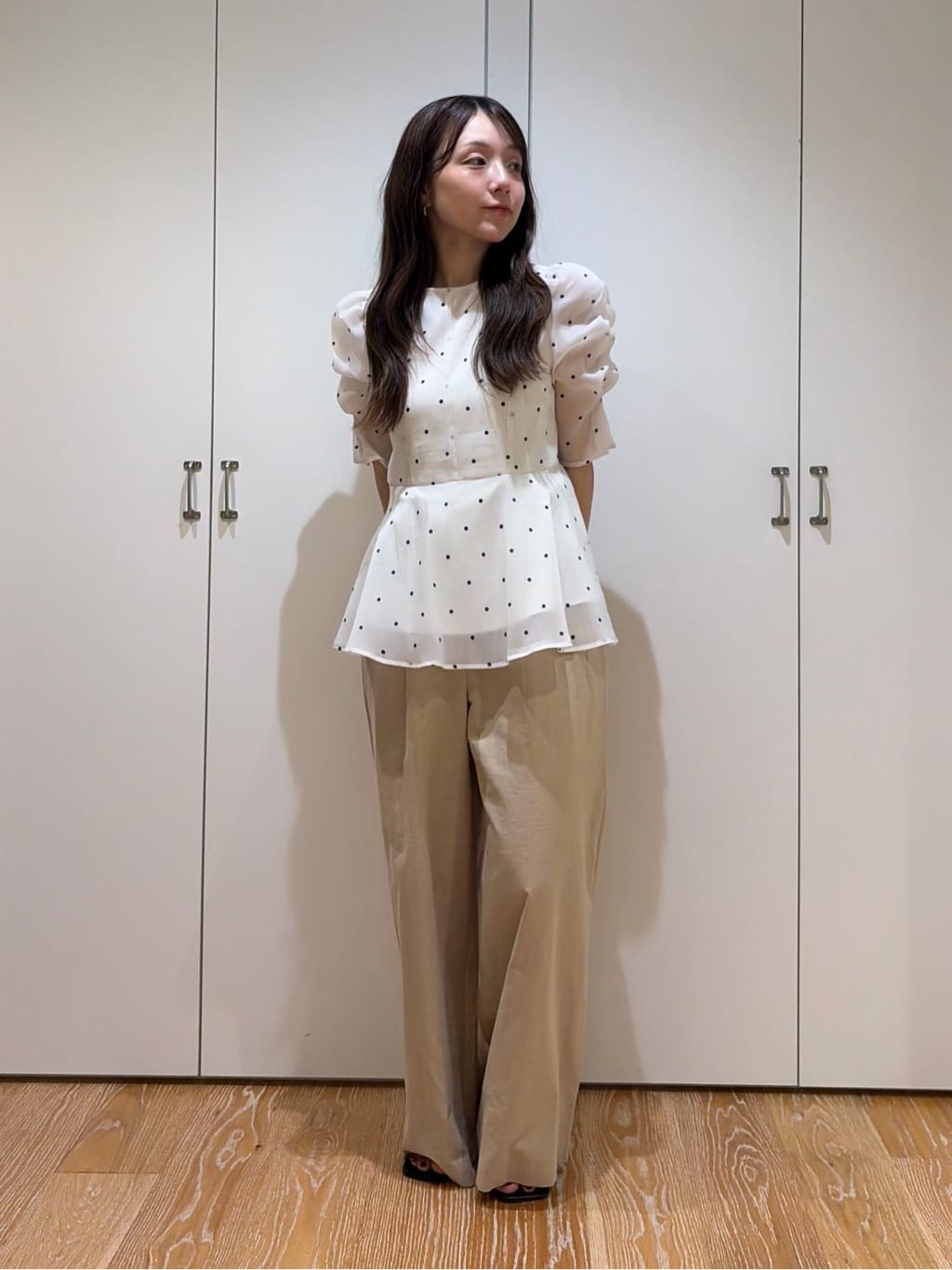 NATURALBEAUTYBASIC シアーペプラムブラウス ドット 半袖 M NATURAL BEAUTY BASIC | シアーペプラムブラウス半袖 | Rakuten