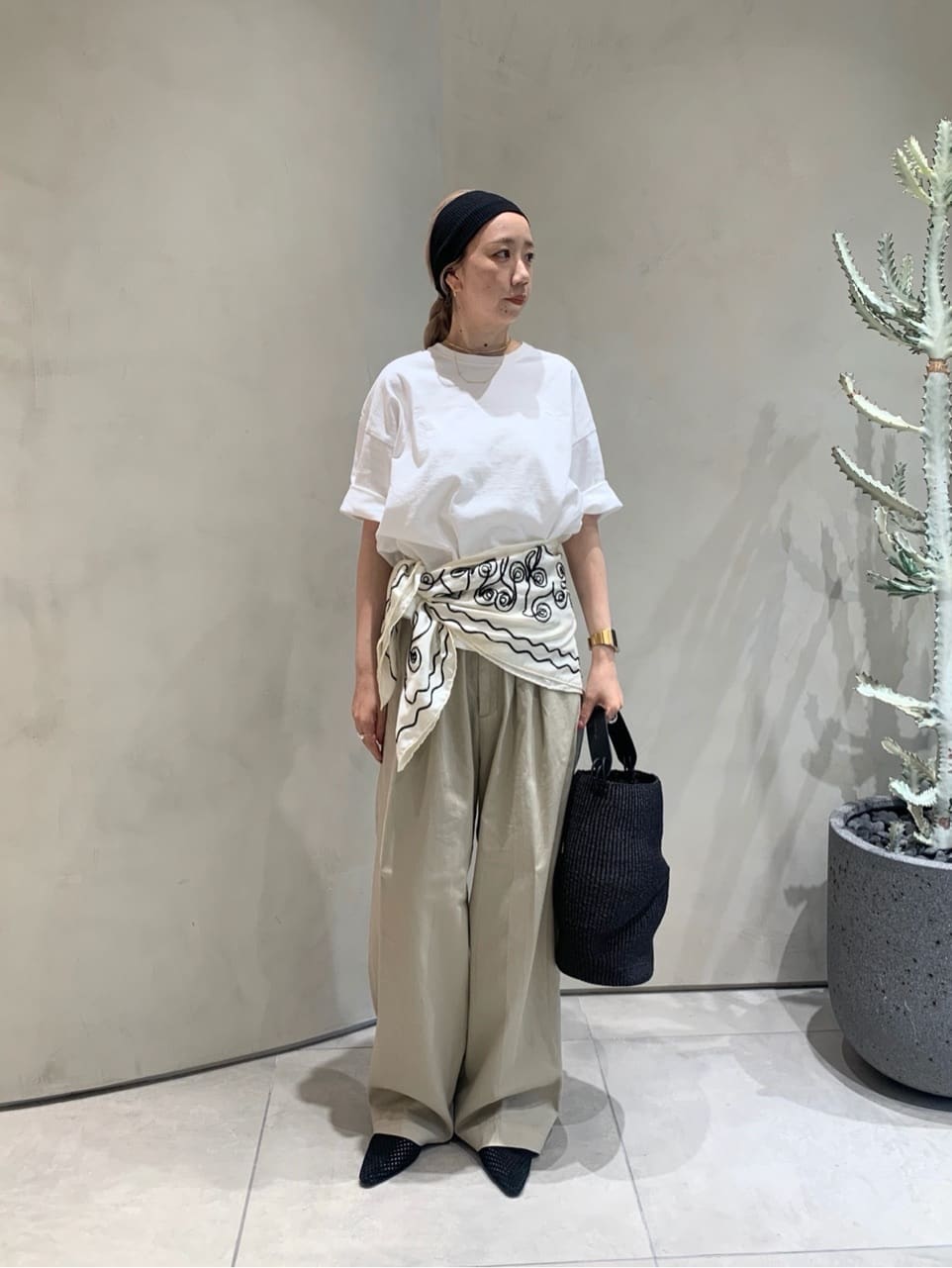 ＜conte＞コンテ　ビッグ クルーネックTシャツ　ダークブラウンyu★ conte＞ビッグ クルーネックTシャツ