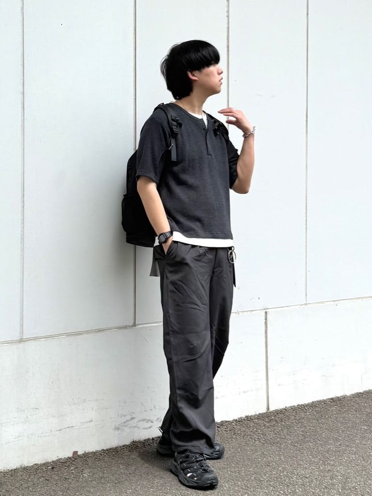 FREAK’S STOREのワッフル フェイクレイヤード ヘンリーネック Tシャツを使ったコーディネートを紹介します。｜Rakuten Fashion(楽天ファッション／旧楽天ブランドアベニュー)7260349