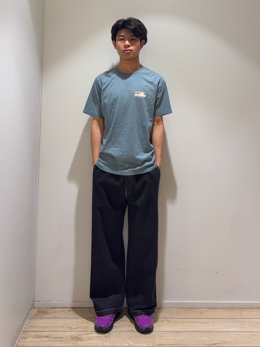 FREAK’S STOREの別注 SMU PT-20 DENIM WIDE WORK PANTSを使ったコーディネートを紹介します。｜Rakuten Fashion(楽天ファッション／旧楽天ブランドアベニュー)7261029
