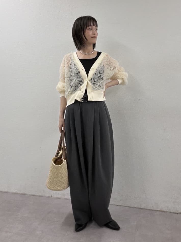 GALLARDAGALANTEの梳毛ライクカーブスラックスを使ったコーディネートを紹介します。｜Rakuten Fashion(楽天ファッション／旧楽天ブランドアベニュー)7265808