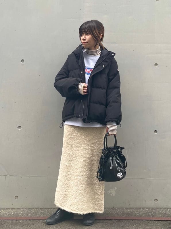 FREAK’S STOREのモールヤーン ニットスカートを使ったコーディネートを紹介します。｜Rakuten Fashion(楽天ファッション／旧楽天ブランドアベニュー)7267988