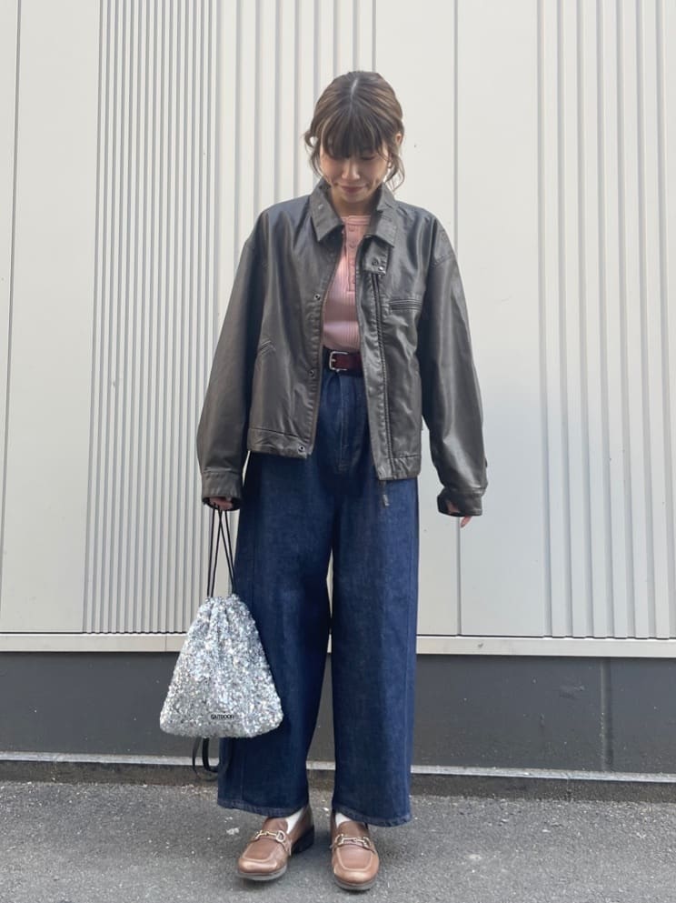 FREAK’S STOREのアーミー リブヘンリートップス 25SSを使ったコーディネートを紹介します。｜Rakuten Fashion(楽天ファッション／旧楽天ブランドアベニュー)7267997