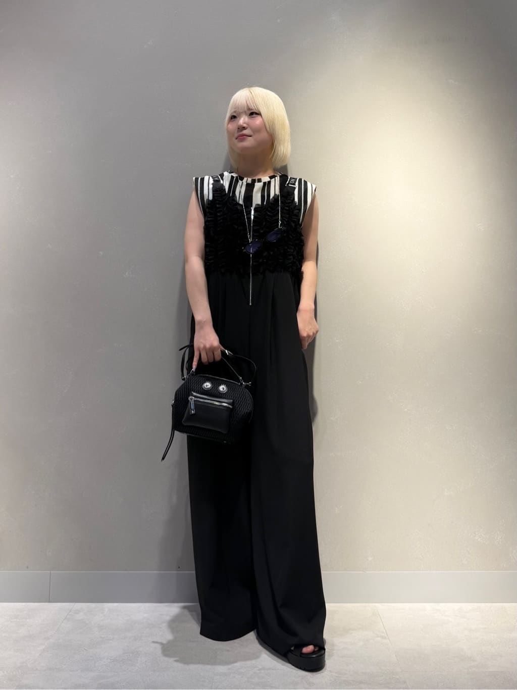 LASUD | フリルビスチェロゴテープサロペット | Rakuten Fashion(楽天