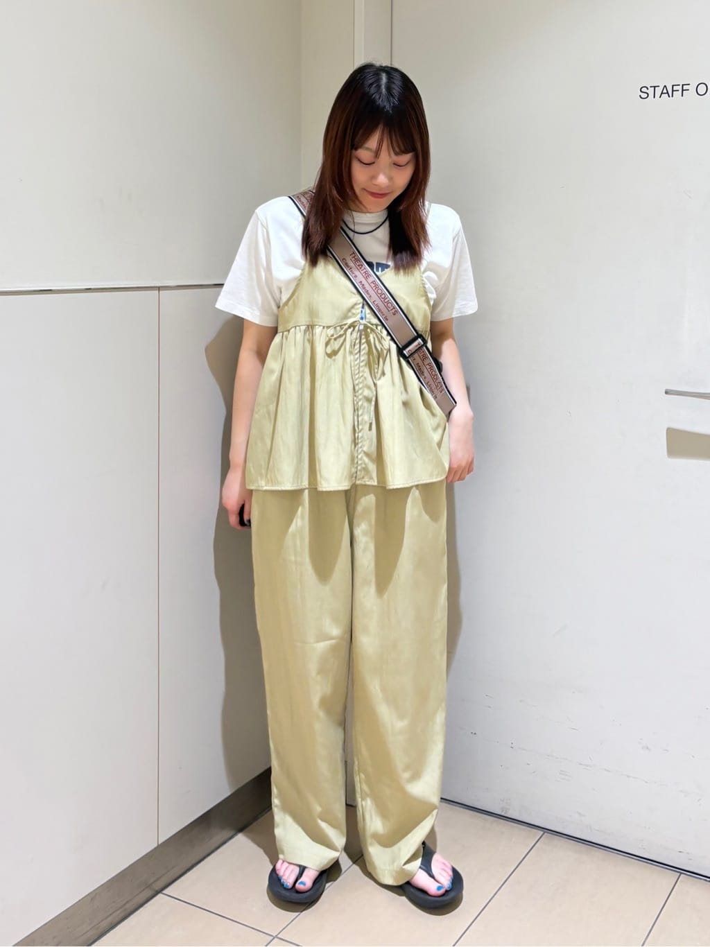 FREAK’S STOREの【接触冷感/吸水速乾/マシンウォッシャブル】 SUMMERCOOL リボン付き キャミソールセットアップを使ったコーディネートを紹介します。｜Rakuten Fashion(楽天ファッション／旧楽天ブランドアベニュー)7270326