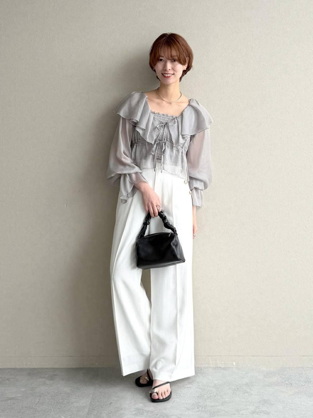 mysty womanのラッフルフリルブラウスキャミSETを使ったコーディネートを紹介します。｜Rakuten Fashion(楽天ファッション／旧楽天ブランドアベニュー)7272356