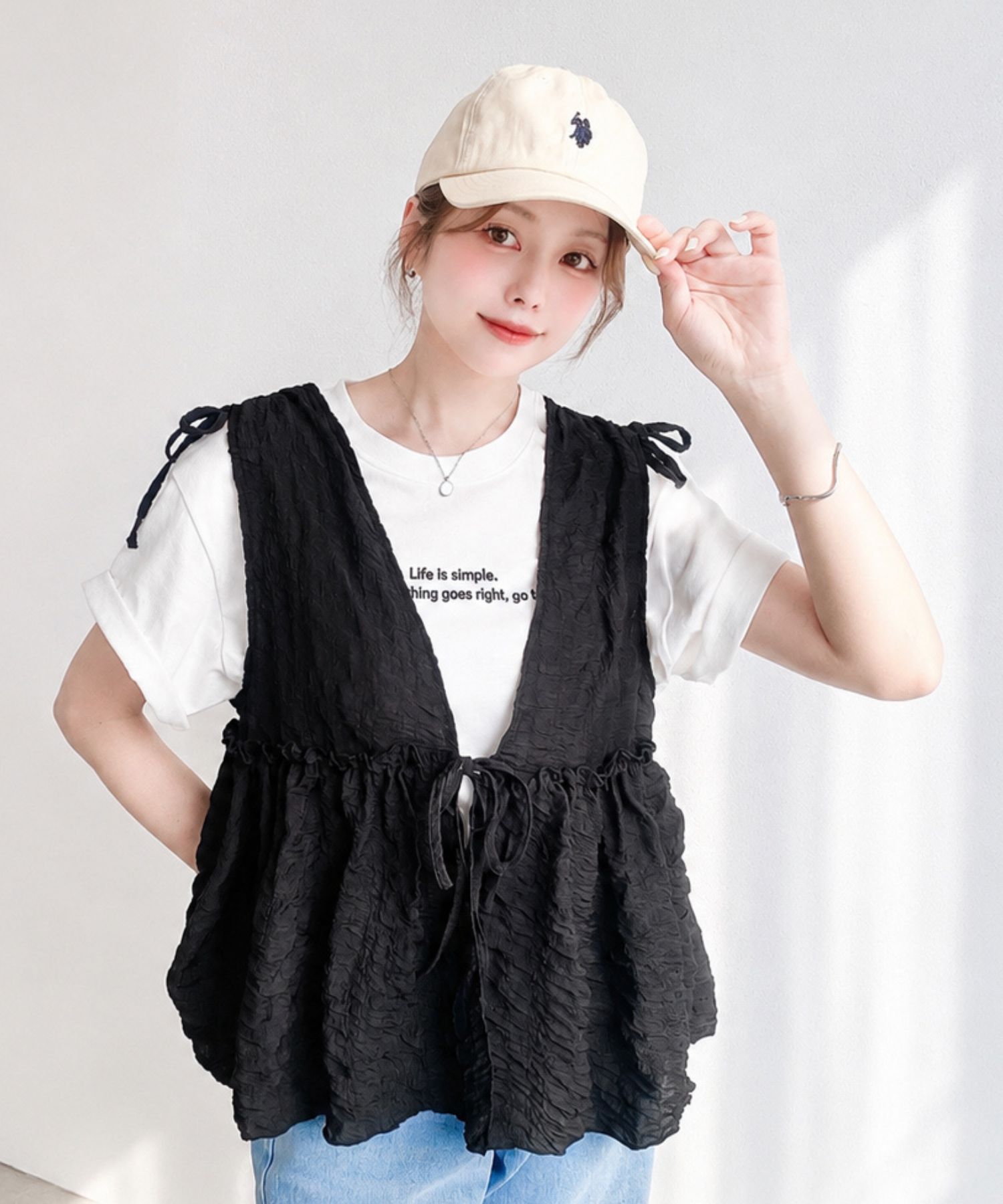 moment+のポコポコチェックショルダーリボンペプラムベストを使ったコーディネートを紹介します。｜Rakuten Fashion(楽天ファッション／旧楽天ブランドアベニュー)7272672