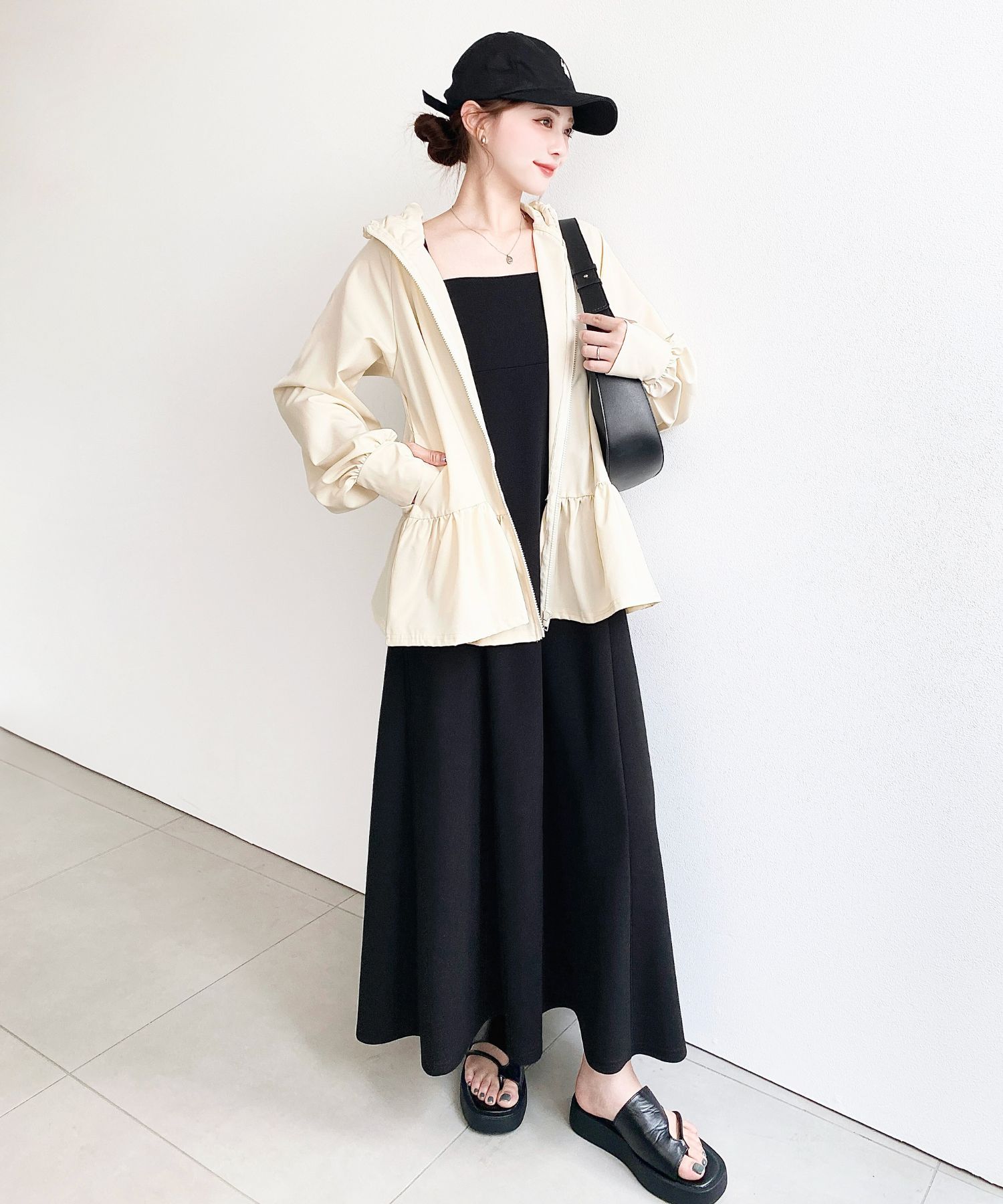 moment+の水陸両用フリルフードパーカーを使ったコーディネートを紹介します。｜Rakuten Fashion(楽天ファッション／旧楽天ブランドアベニュー)7272679
