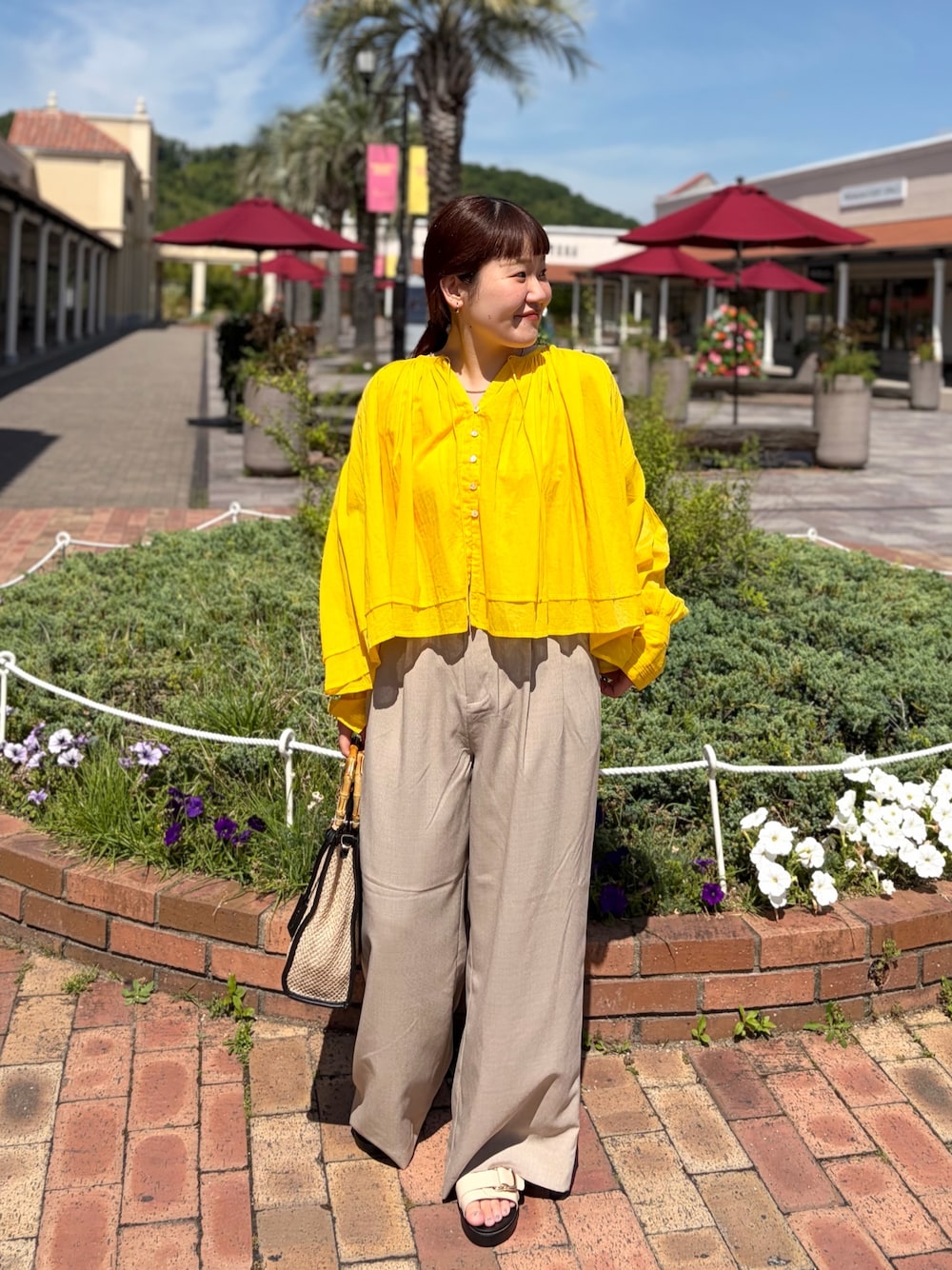 URBAN RESEARCH | コットンボイルギャザーショートブラウス | Rakuten