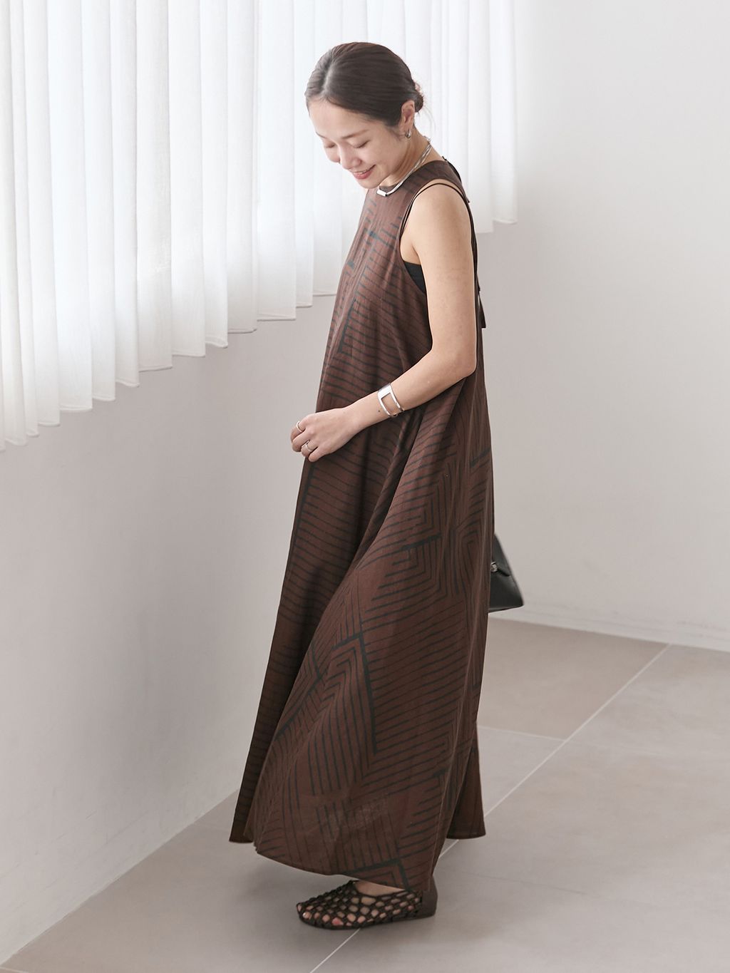 JOURNAL STANDARDのVISアサキカプリントワンピースを使ったコーディネートを紹介します。｜Rakuten Fashion(楽天ファッション／旧楽天ブランドアベニュー)7272756
