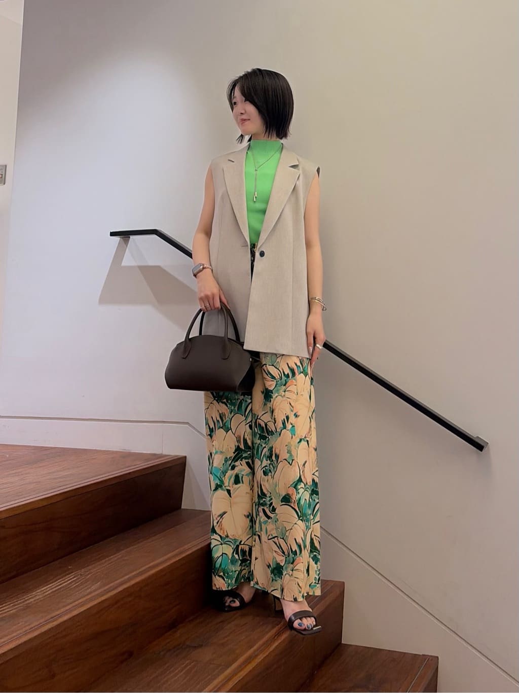 allureville | バック釦ディティールプルオーバー | Rakuten Fashion