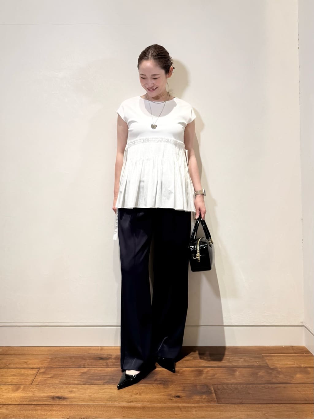 allureville | 刺繍プリーツペプラムプルオーバー | Rakuten Fashion