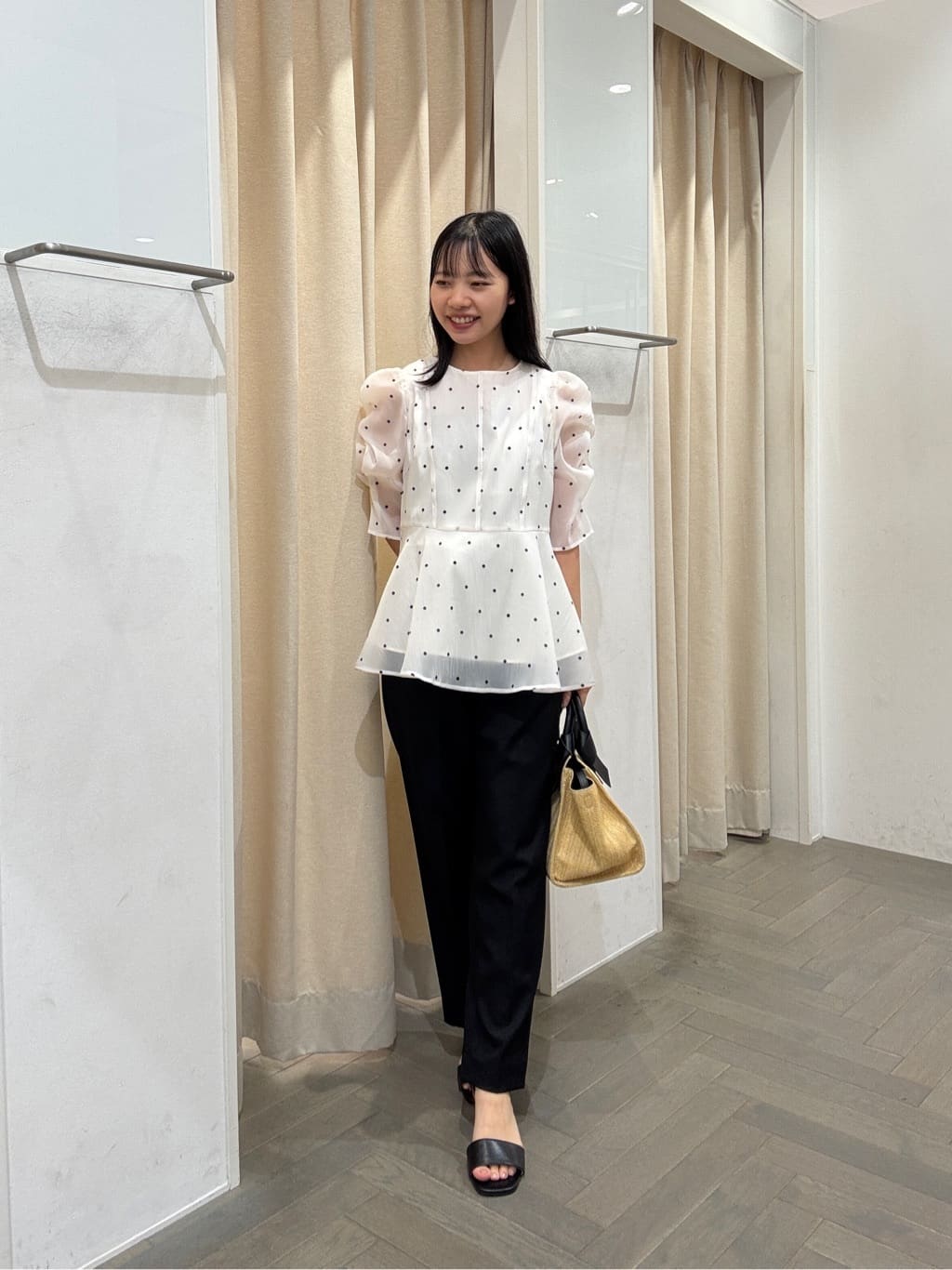 NATURAL BEAUTY BASIC | シアーペプラムブラウス半袖 | Rakuten