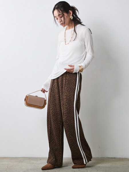 CHIC STYLEのエアリーロングスリーブカットソープルオーバー<大きいサイズ有>シックスタイルを使ったコーディネートを紹介します。｜Rakuten Fashion(楽天ファッション／旧楽天ブランドアベニュー)7275540