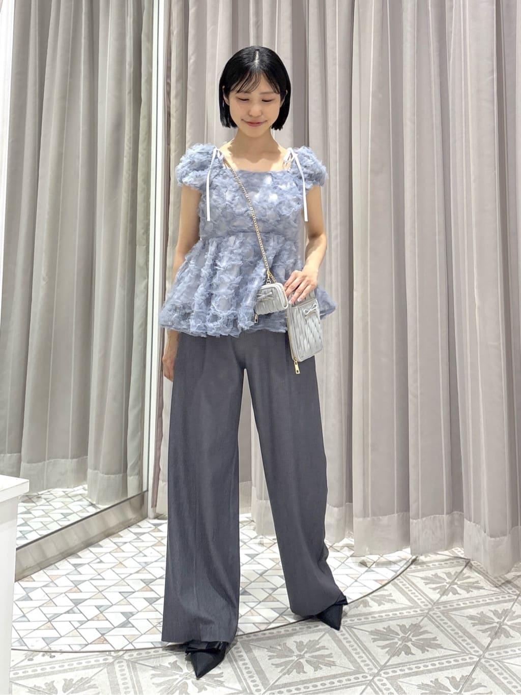 JILL by JILL STUART | フラワーチュールペプラムブラウス | Rakuten