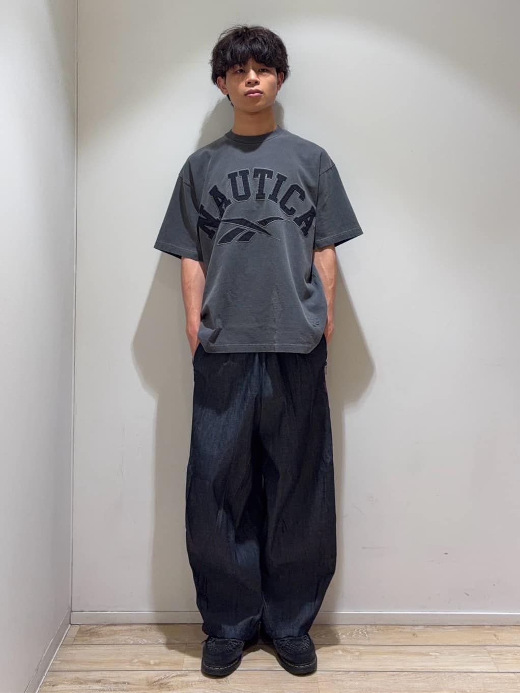 FREAK’S STOREの【Exclusive】 Reebok×NAUTICA ダブルネーム アーチロゴ ピグメント クルーネックTシャツ ショートスリーブを使ったコーディネートを紹介します。｜Rakuten Fashion(楽天ファッション／旧楽天ブランドアベニュー)7294027