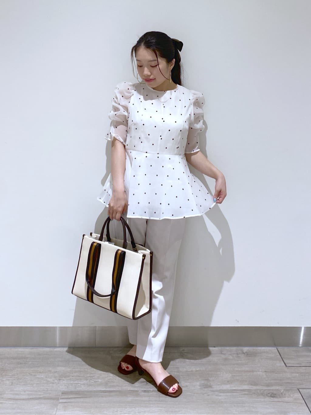 NATURAL BEAUTY BASIC | シアーペプラムブラウス半袖 | Rakuten