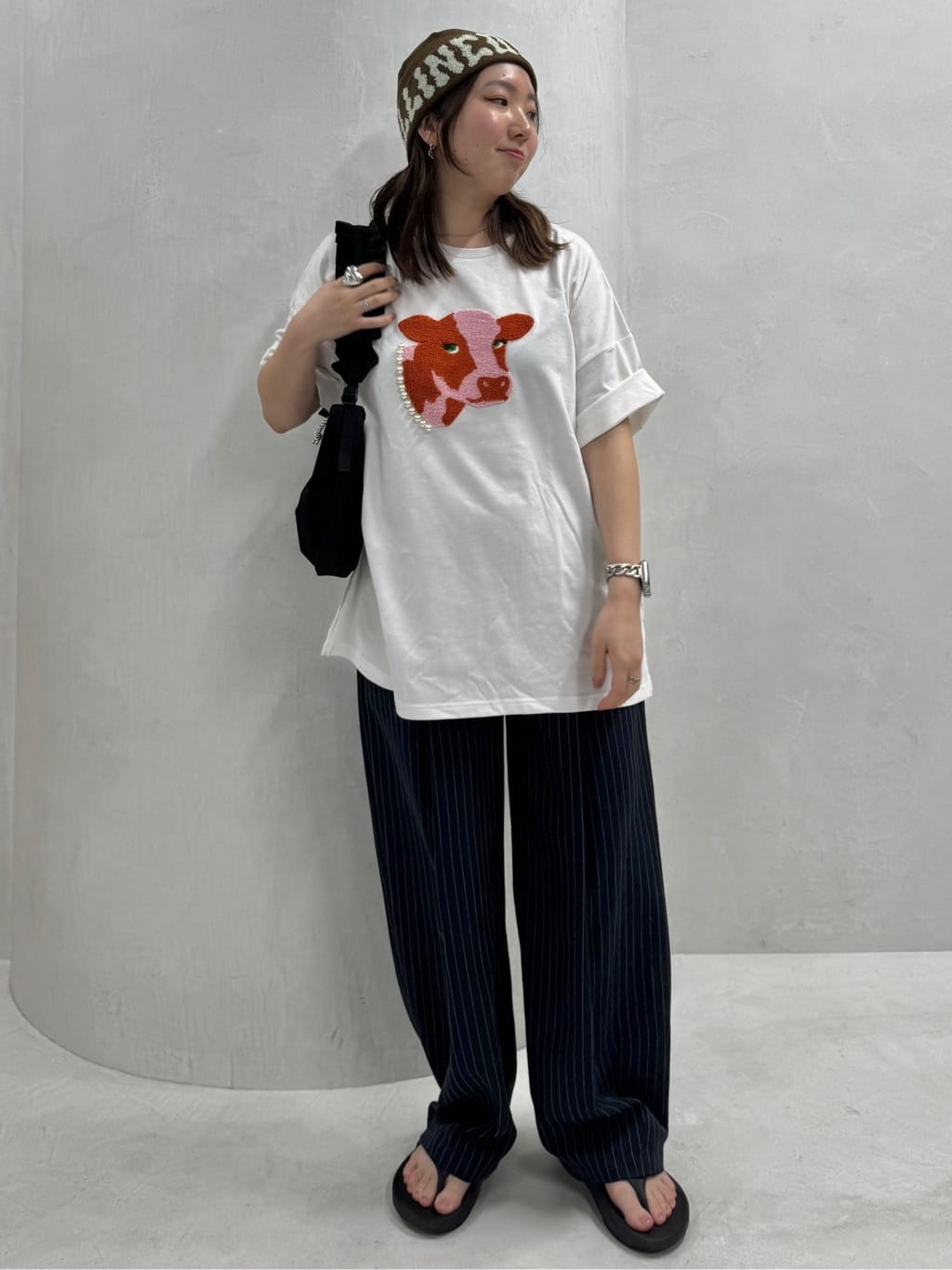 FREAK’S STOREのパール付 牛 相良刺繍 ビッグ Tシャツ 限定展開を使ったコーディネートを紹介します。｜Rakuten Fashion(楽天ファッション／旧楽天ブランドアベニュー)7299382