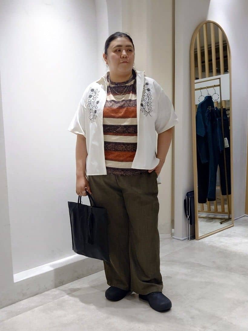 ear PAPILLONNERのタッセルトートバッグ《本革/A4サイズ対応》を使ったコーディネートを紹介します。｜Rakuten Fashion(楽天ファッション／旧楽天ブランドアベニュー)7303006