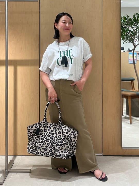 GALLARDAGALANTEの【セットアップ対応】リヨセルスリットスカートを使ったコーディネートを紹介します。｜Rakuten Fashion(楽天ファッション／旧楽天ブランドアベニュー)7305497