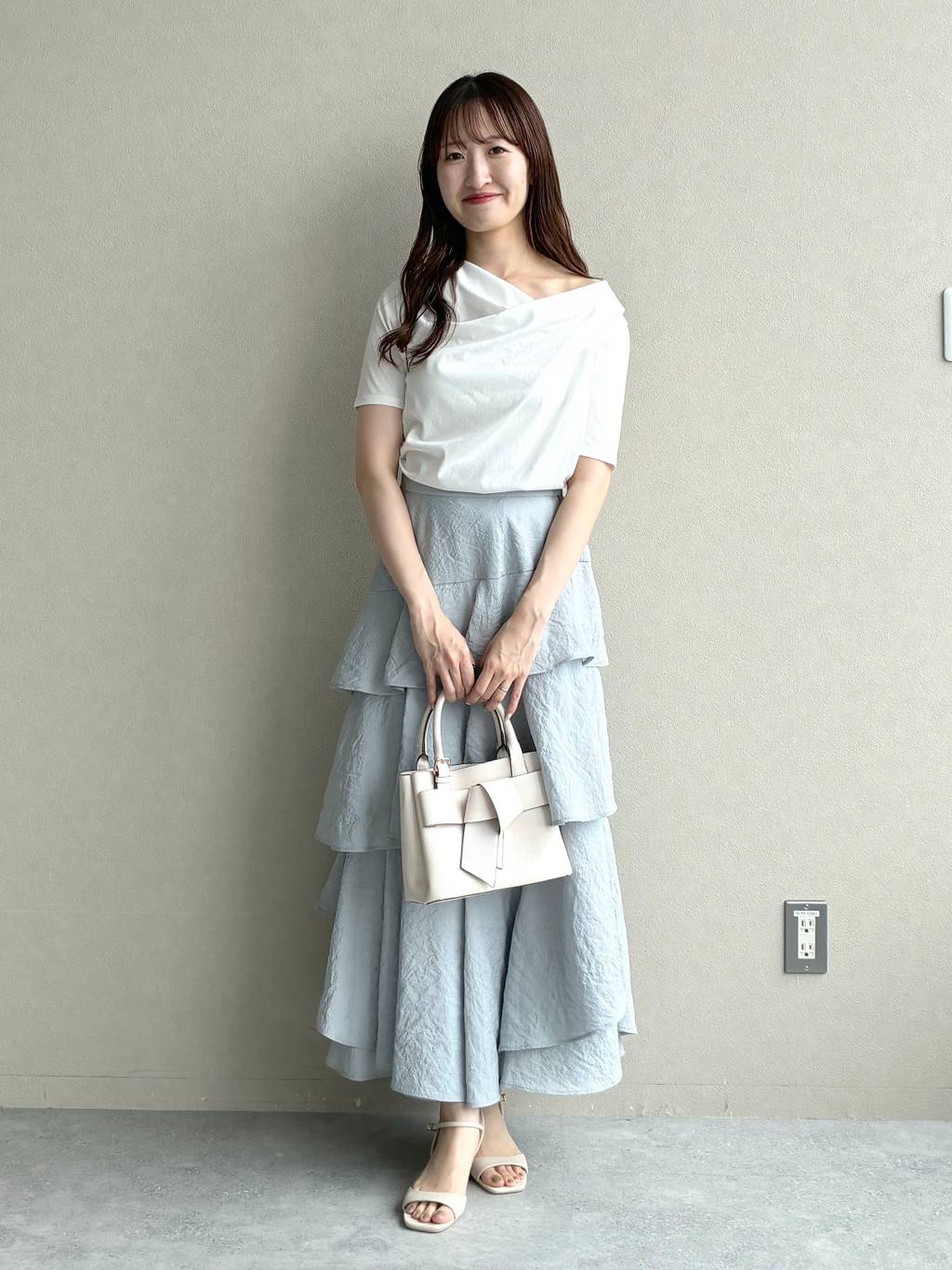 mysty womanの【ドット柄有】ドレープカットソー半袖を使ったコーディネートを紹介します。｜Rakuten Fashion(楽天ファッション／旧楽天ブランドアベニュー)7306843