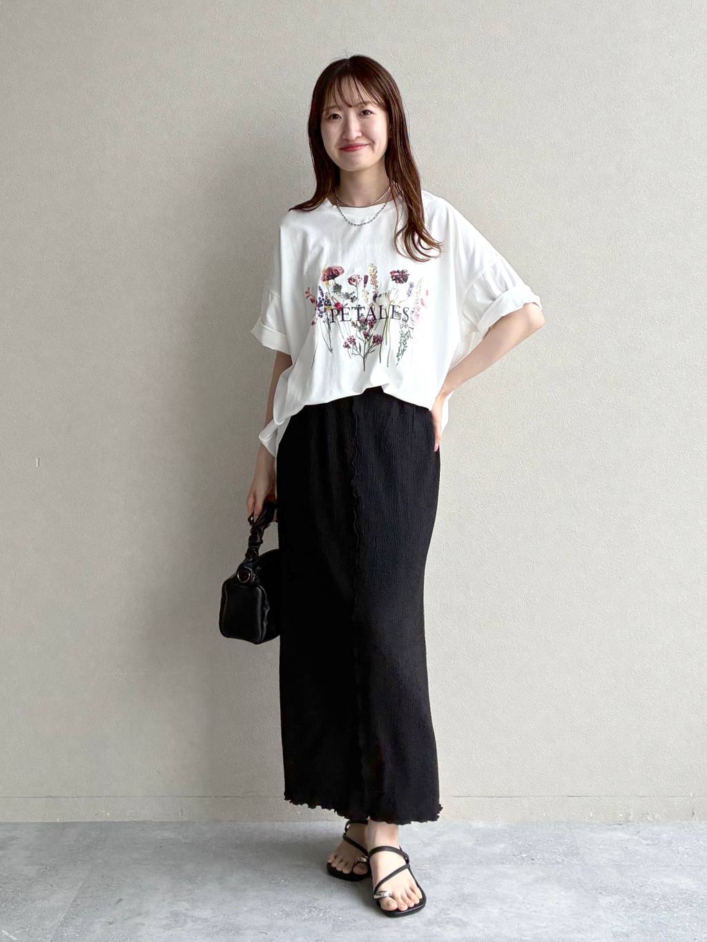 mysty womanのボタニカルプリントT 半袖を使ったコーディネートを紹介します。｜Rakuten Fashion(楽天ファッション／旧楽天ブランドアベニュー)7306705
