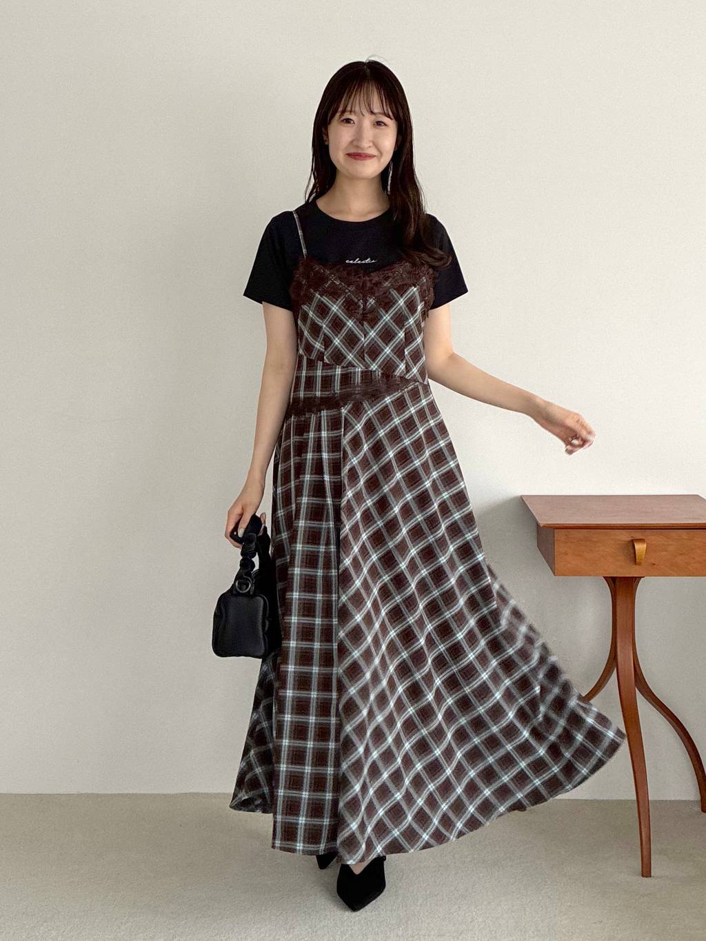 mysty womanの【接触冷感】アソートミニロゴT半袖を使ったコーディネートを紹介します。｜Rakuten Fashion(楽天ファッション／旧楽天ブランドアベニュー)7306847