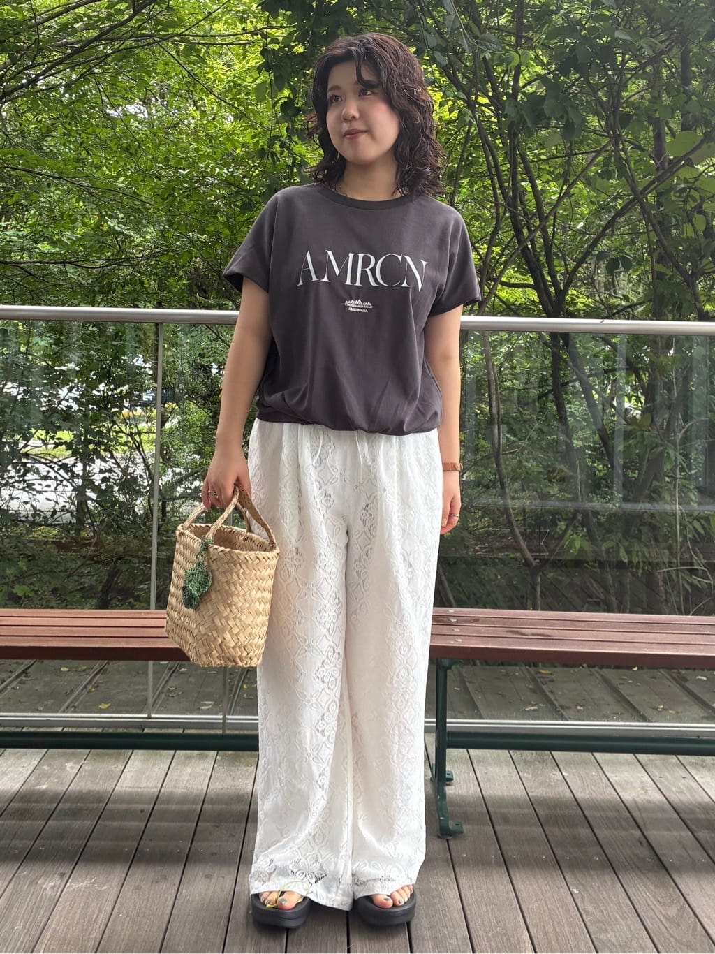 FREAK’S STOREのAmericana THOUSAND MILE 別注 天竺Tシャツ 吸水速乾 抗菌防臭を使ったコーディネートを紹介します。｜Rakuten Fashion(楽天ファッション／旧楽天ブランドアベニュー)7307382