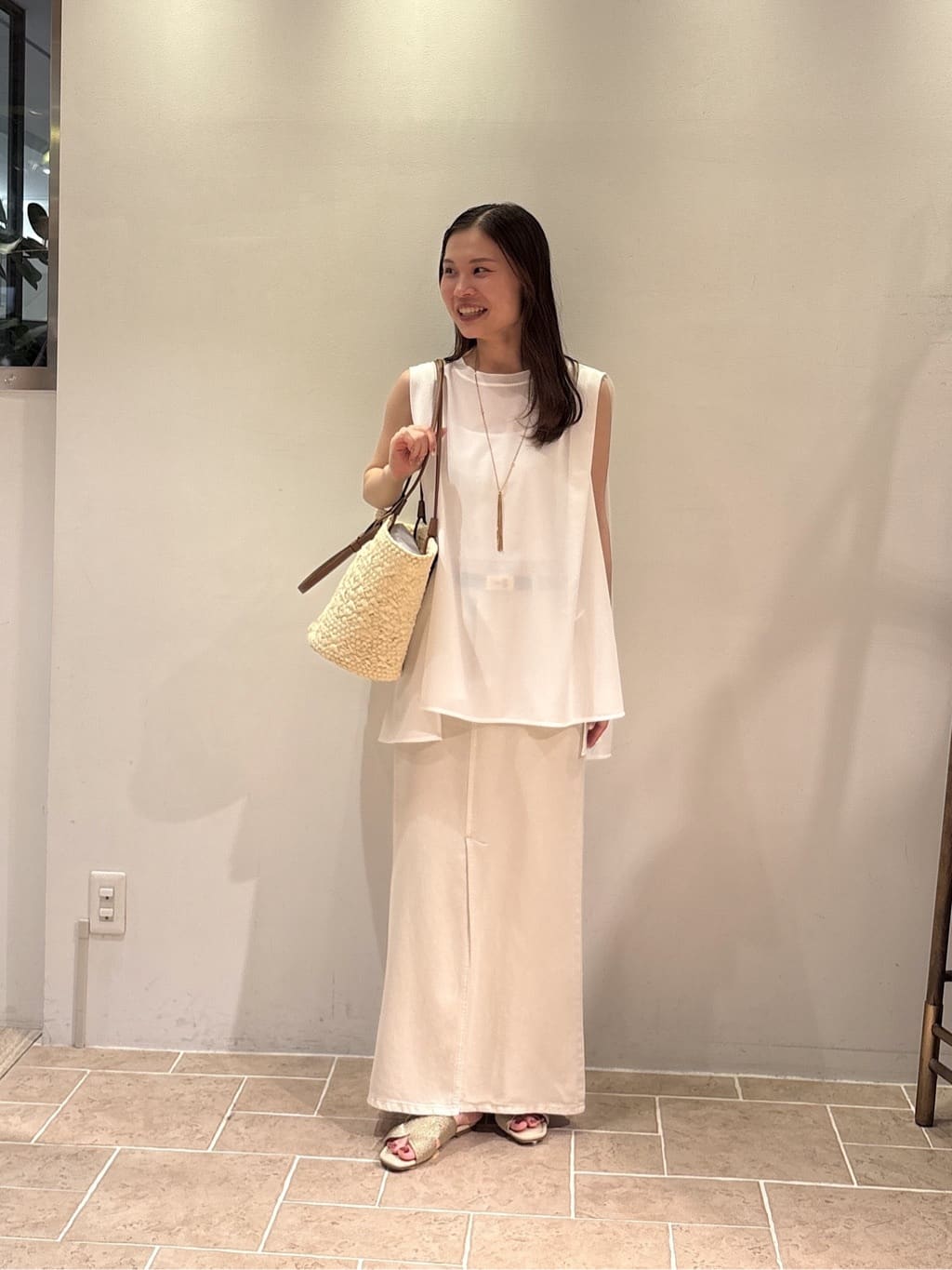 GALLARDAGALANTEの【セットアップ対応】リヨセルスリットスカートを使ったコーディネートを紹介します。｜Rakuten Fashion(楽天ファッション／旧楽天ブランドアベニュー)7313947