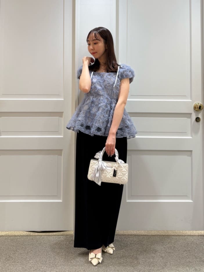 JILL by JILL STUART | フラワーチュールペプラムブラウス | Rakuten