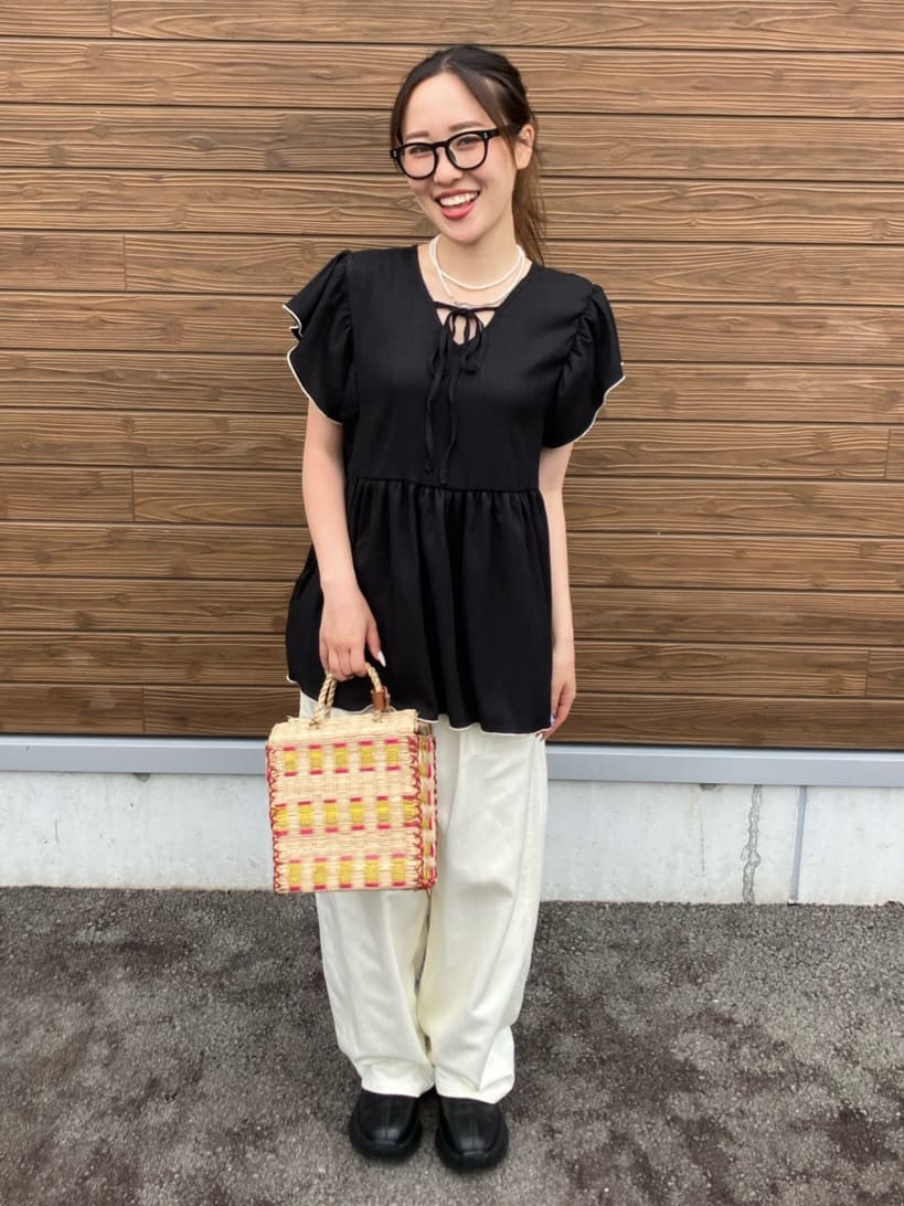 FREAK’S STOREの限定展開 配色 メロー バック リボン ギャザー 楊柳 トップス(前後2way)を使ったコーディネートを紹介します。｜Rakuten Fashion(楽天ファッション／旧楽天ブランドアベニュー)7319382