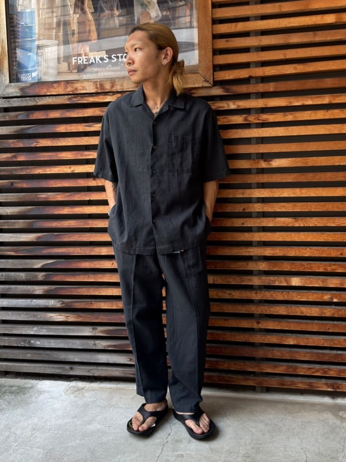 FREAK’S STOREのLINEN COTTON OPEN COLLAR SS SHIRTを使ったコーディネートを紹介します。｜Rakuten Fashion(楽天ファッション／旧楽天ブランドアベニュー)7320281