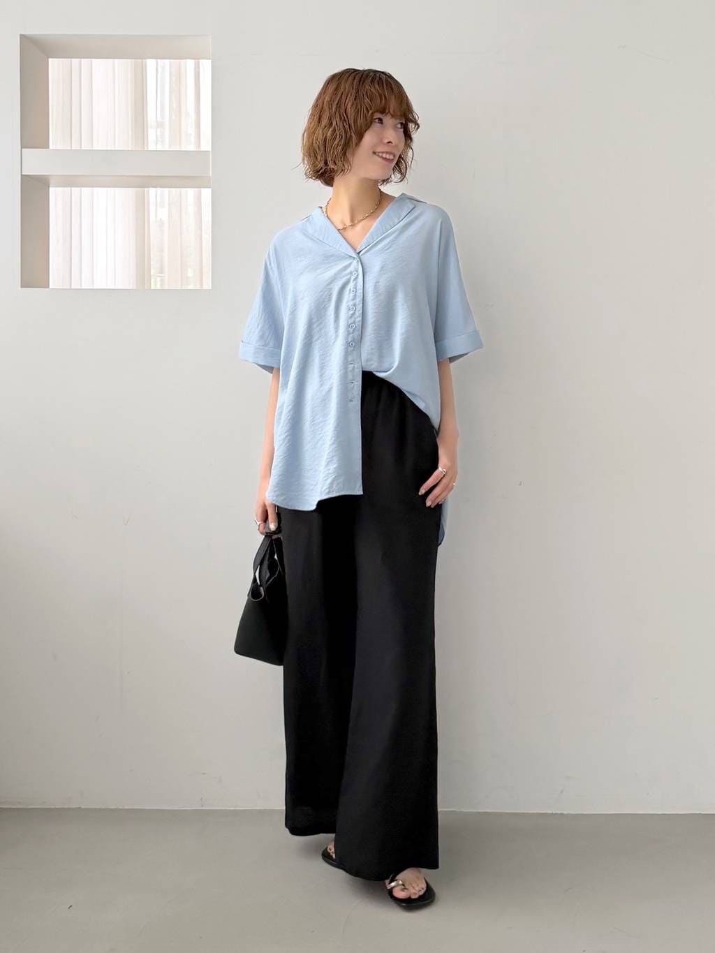 mysty womanの【接触冷感】機能付き開襟シャツ半袖を使ったコーディネートを紹介します。｜Rakuten Fashion(楽天ファッション／旧楽天ブランドアベニュー)7322528