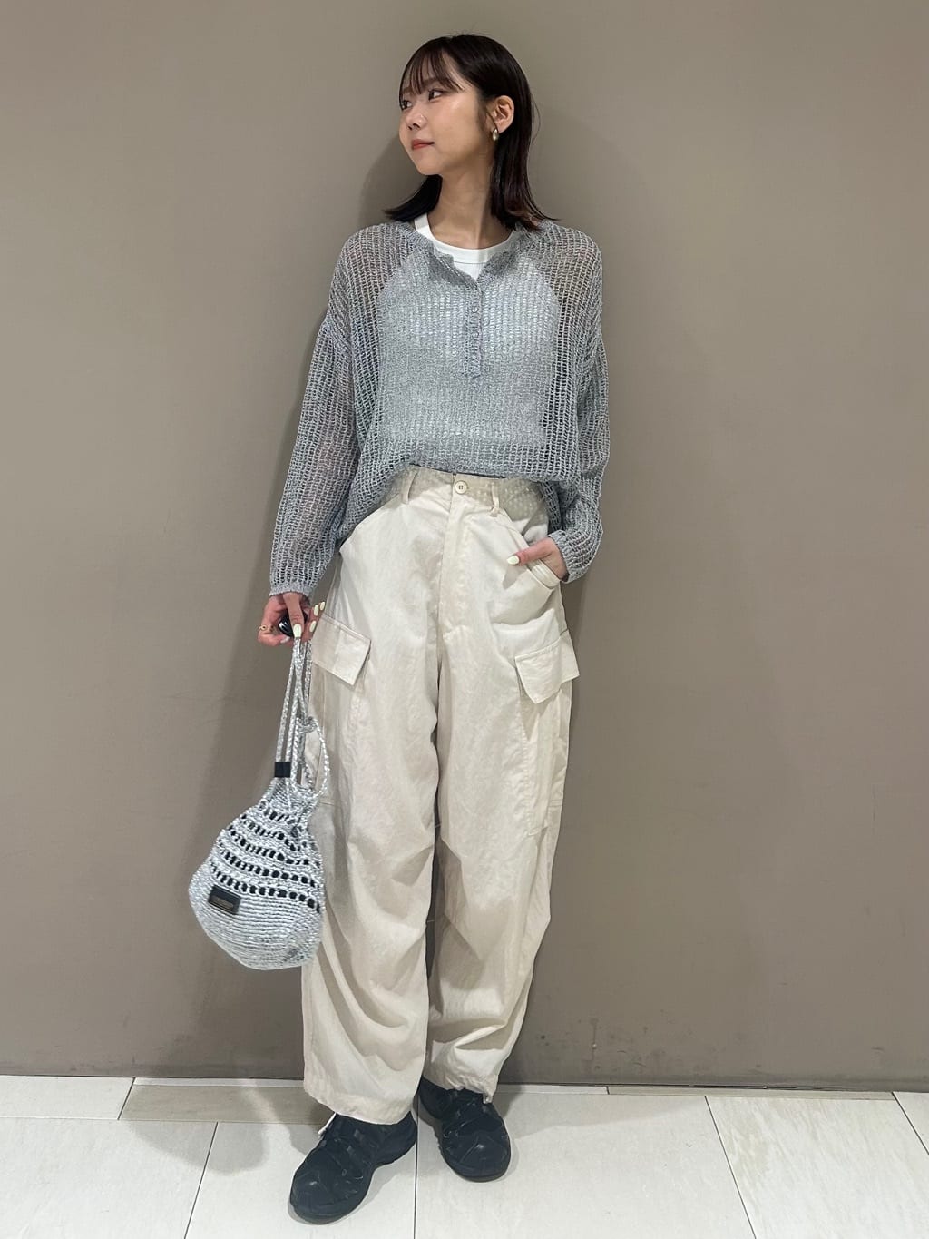 FREAK’S STOREのメッシュ ヘンリー サマーニットを使ったコーディネートを紹介します。｜Rakuten Fashion(楽天ファッション／旧楽天ブランドアベニュー)7322786