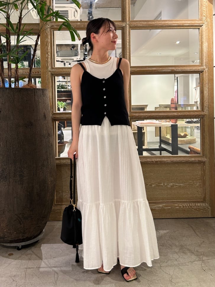 GALLARDAGALANTEの楊柳ティアードスカートを使ったコーディネートを紹介します。｜Rakuten Fashion(楽天ファッション／旧楽天ブランドアベニュー)7324643