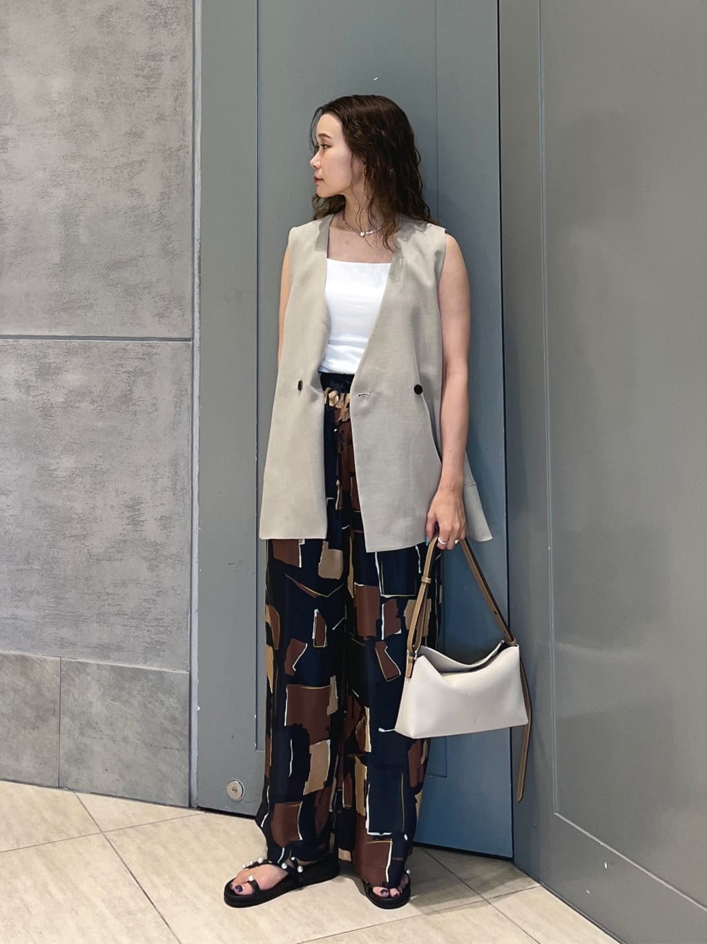 UNITED ARROWS | シアー バックフレア ベスト -ウォッシャブル