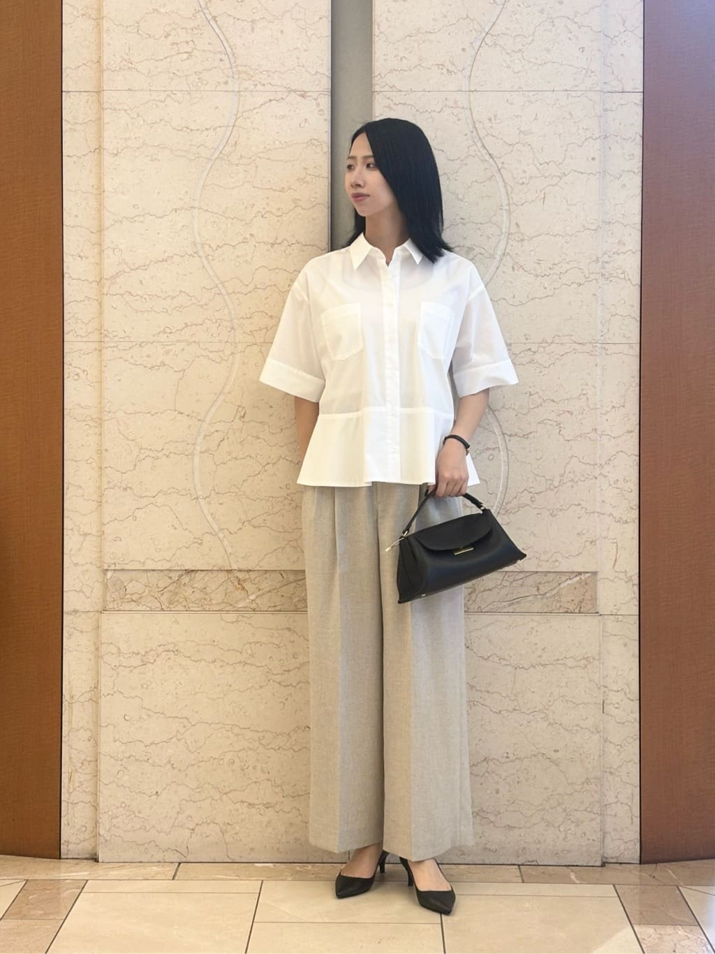 【美品】AEWEN MATOPH ペプラムショートスリーブシャツ ウォッシャブル AEWEN MATOPH＞ペプラムショートスリーブシャツ ウォッシャブル （LT
