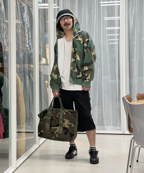 BEAMS MEN | 【別注】Champion / リバースウィーブ(R)カモ フルジップ