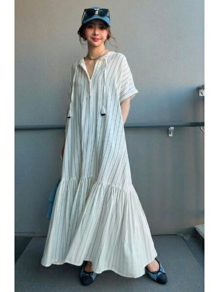 CHIC STYLEのストライプフレンチスリーブロングワンピース<大きいサイズ有>シックスタイルを使ったコーディネートを紹介します。｜Rakuten Fashion(楽天ファッション／旧楽天ブランドアベニュー)7330374