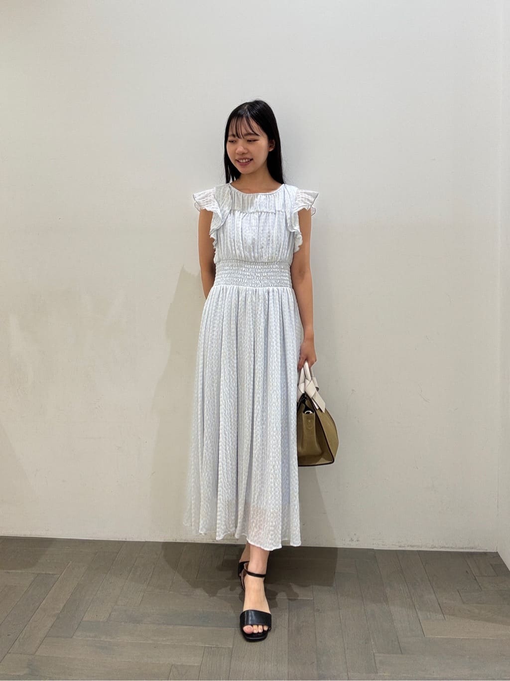 NATURAL BEAUTY BASIC | フラワープリントフリルワンピース* | Rakuten