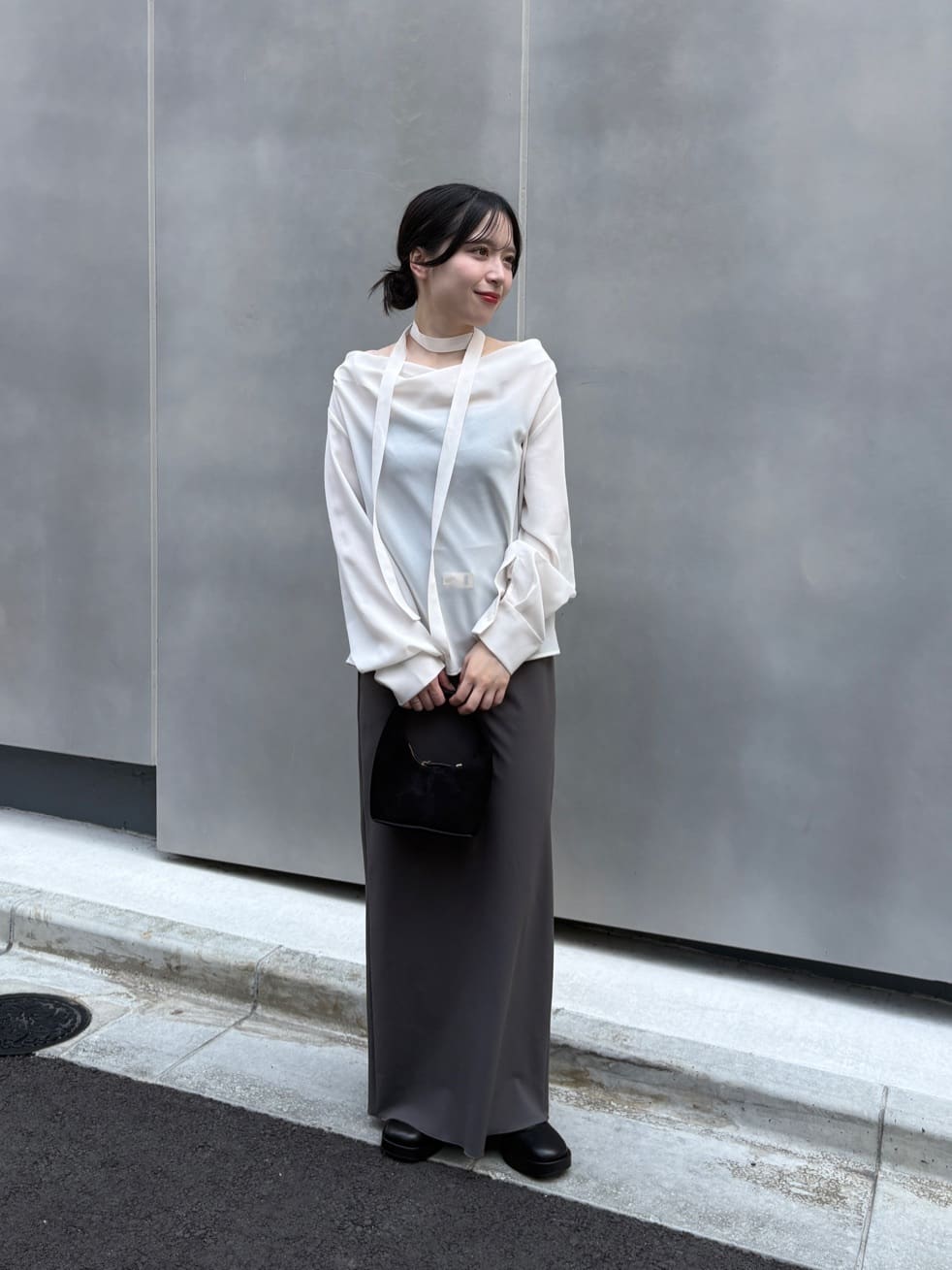 GALLARDAGALANTEのタイ付きドレープブラウスを使ったコーディネートを紹介します。｜Rakuten Fashion(楽天ファッション／旧楽天ブランドアベニュー)7331564